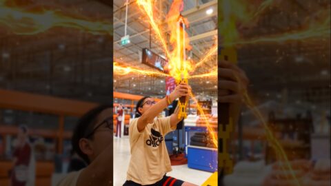 Cute Hero Girl and Fire LEGO Sword | J Jai Pan เจไจ๋แปน