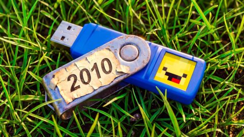 J’ai retrouvé ma CLÉ USB Minecraft de 2010…