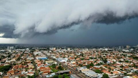 Ciclone extratropical e frente fria podem provocar temporais e rajadas de vento acima de 80 km/h no Sul, SP e MS
